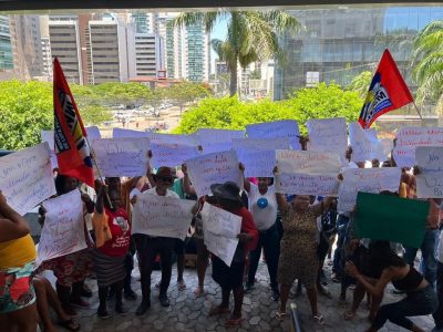 Ato do MNLM em frente ao Tribunal de Justiça do ES